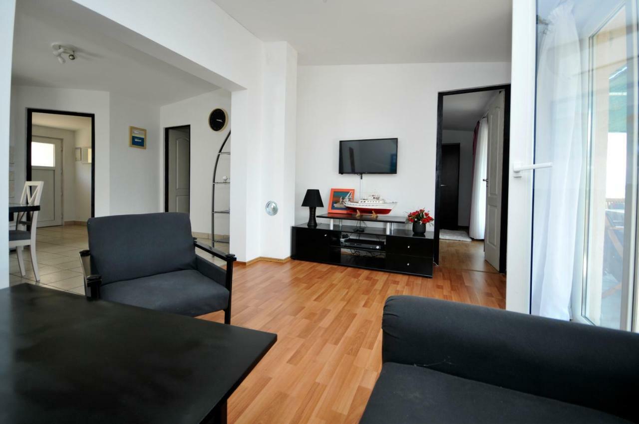Apartment Sandra Trogir Ngoại thất bức ảnh
