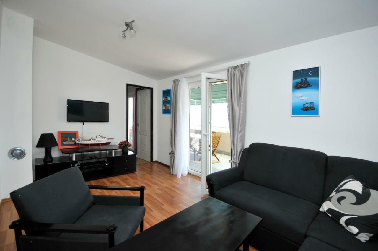 Apartment Sandra Trogir Ngoại thất bức ảnh