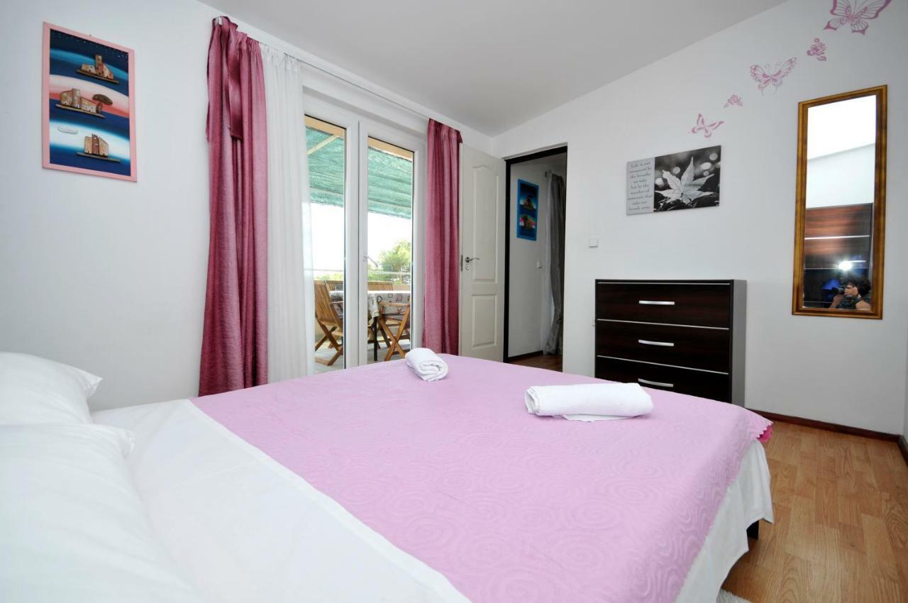 Apartment Sandra Trogir Ngoại thất bức ảnh