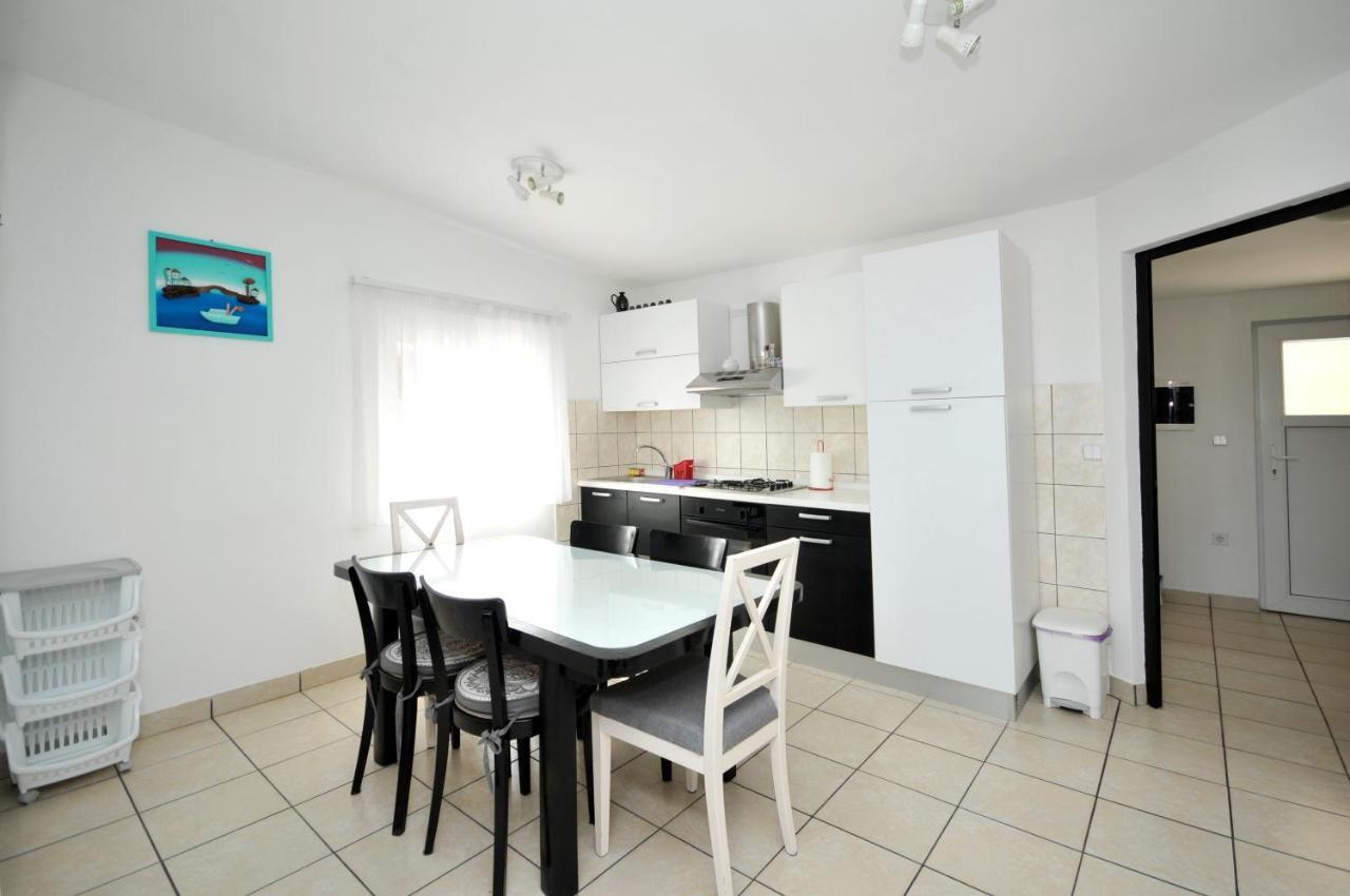 Apartment Sandra Trogir Ngoại thất bức ảnh
